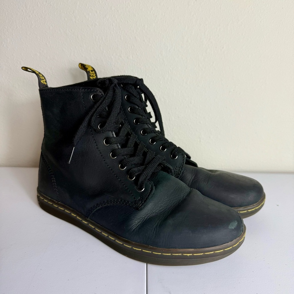 Dr. Martens Men’s Size 10 Black Tobias Lightweight Leather Lace Up Boots